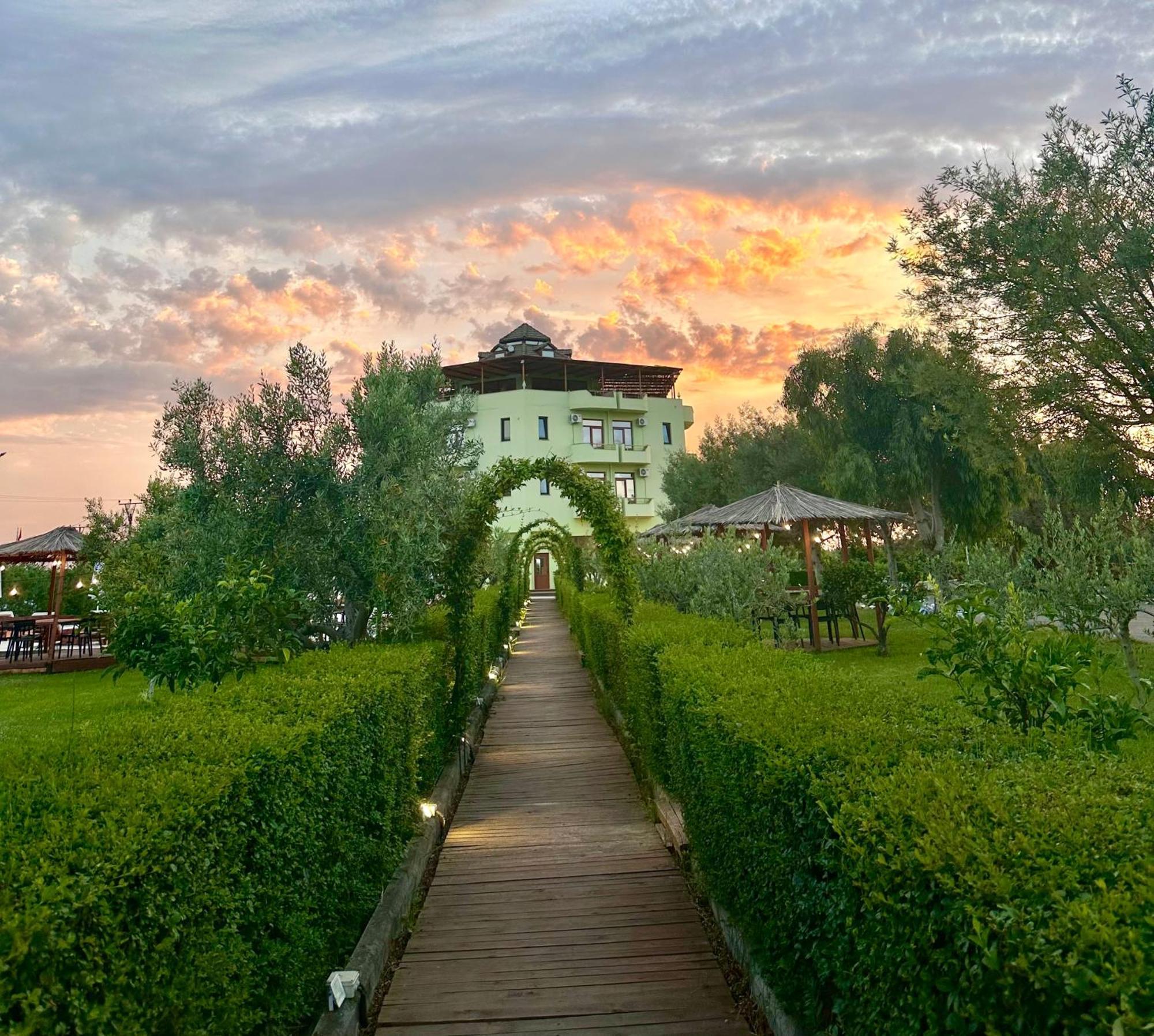 Paradise Laguna Vain Lezhë Екстериор снимка